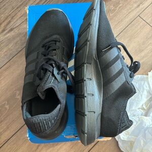 Adidas Wmns Swift Run X 'Core Black' women’s 8.5